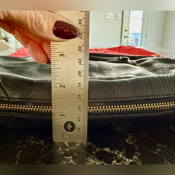 Tory Burch Black Pebbled Leather Expandable Tote - Picture 10 of 12